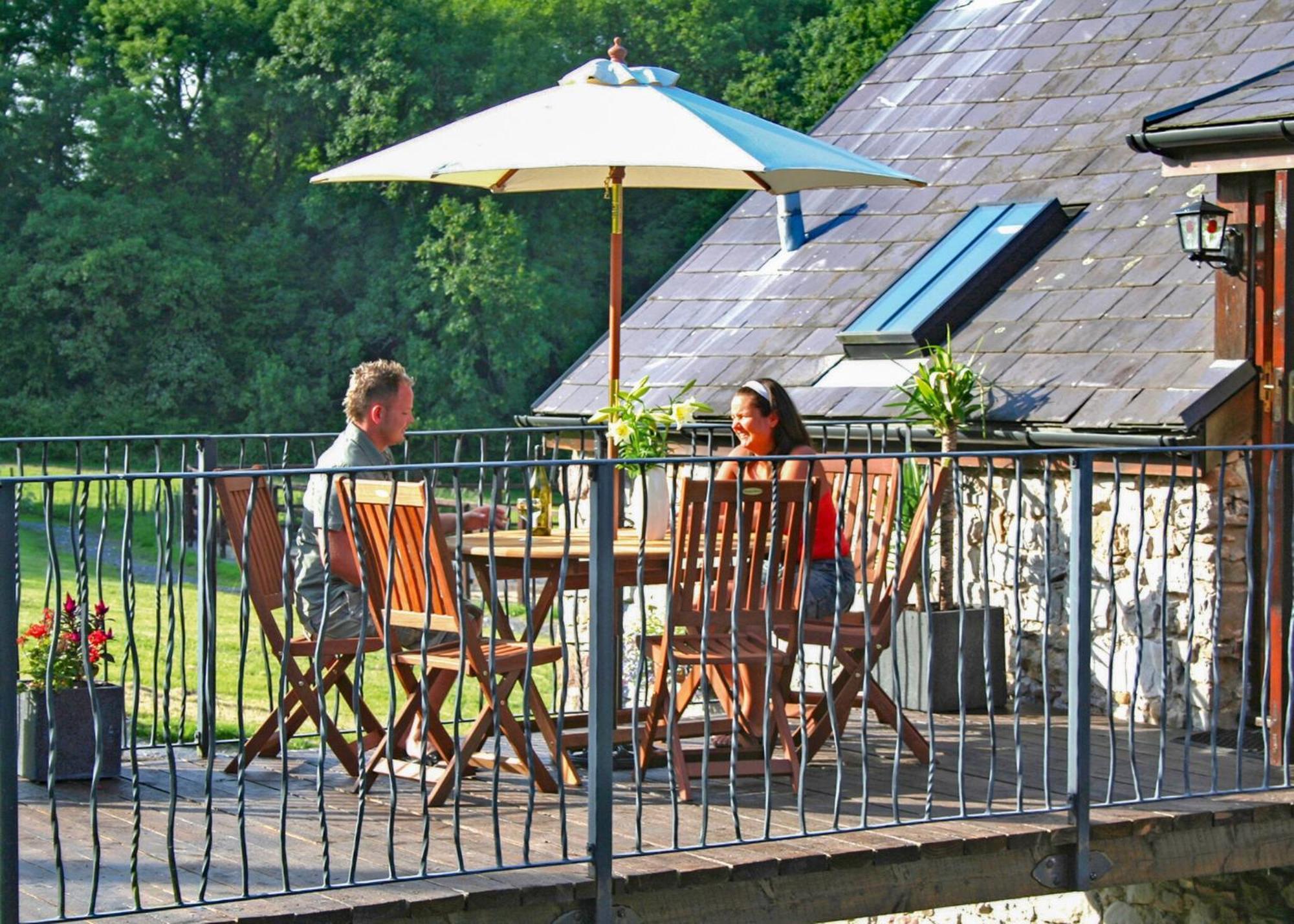 Garnffrwd Park Hotel Llanddarog Exterior photo